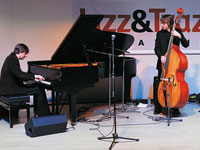 Το νέο C30 λικνίστηκε σε ρυθμούς jazz!